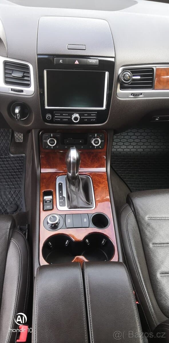 2013 Volkswagen TOUAREG - 14