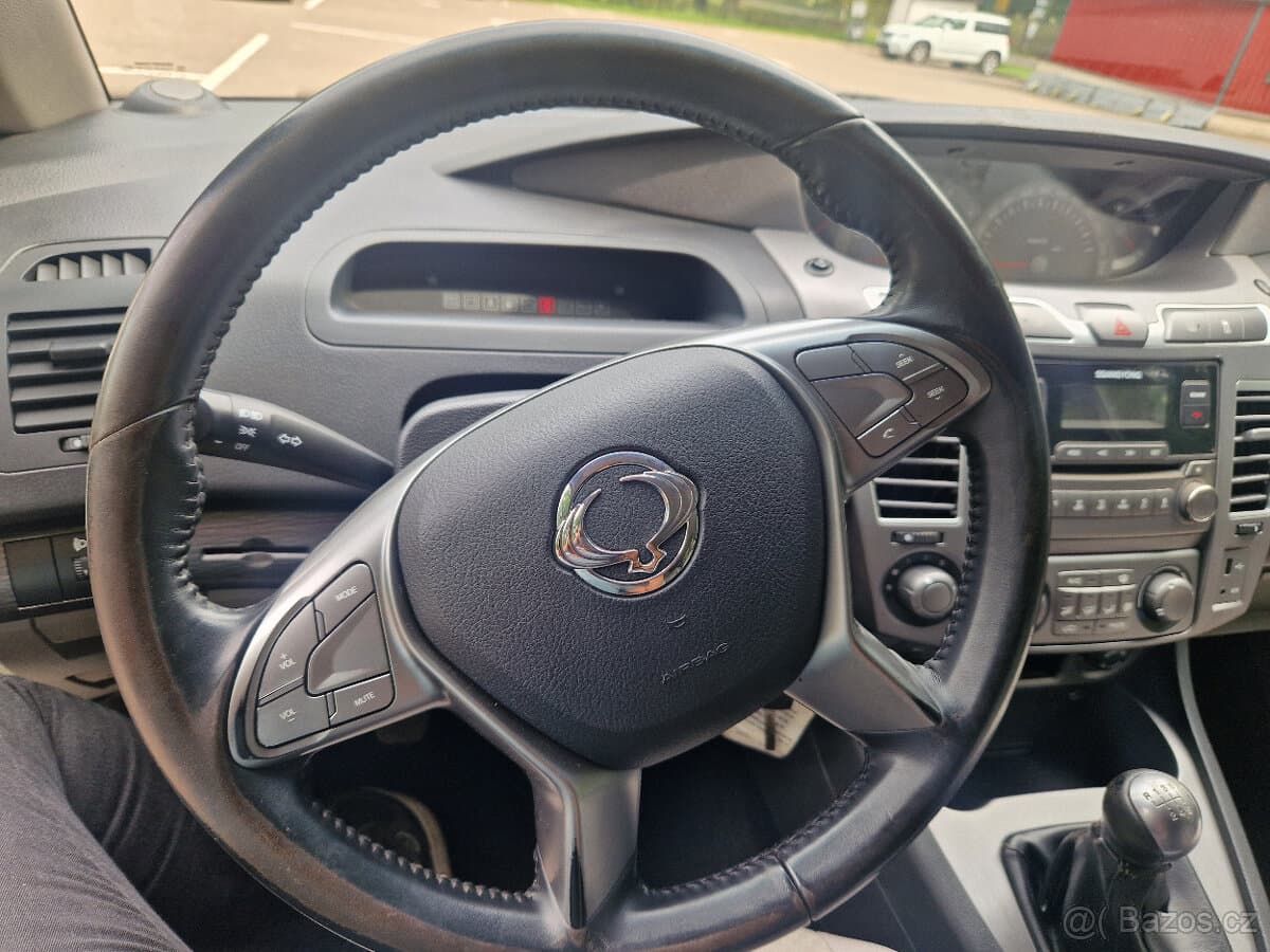 2017 SsangYong RODIUS - 14
