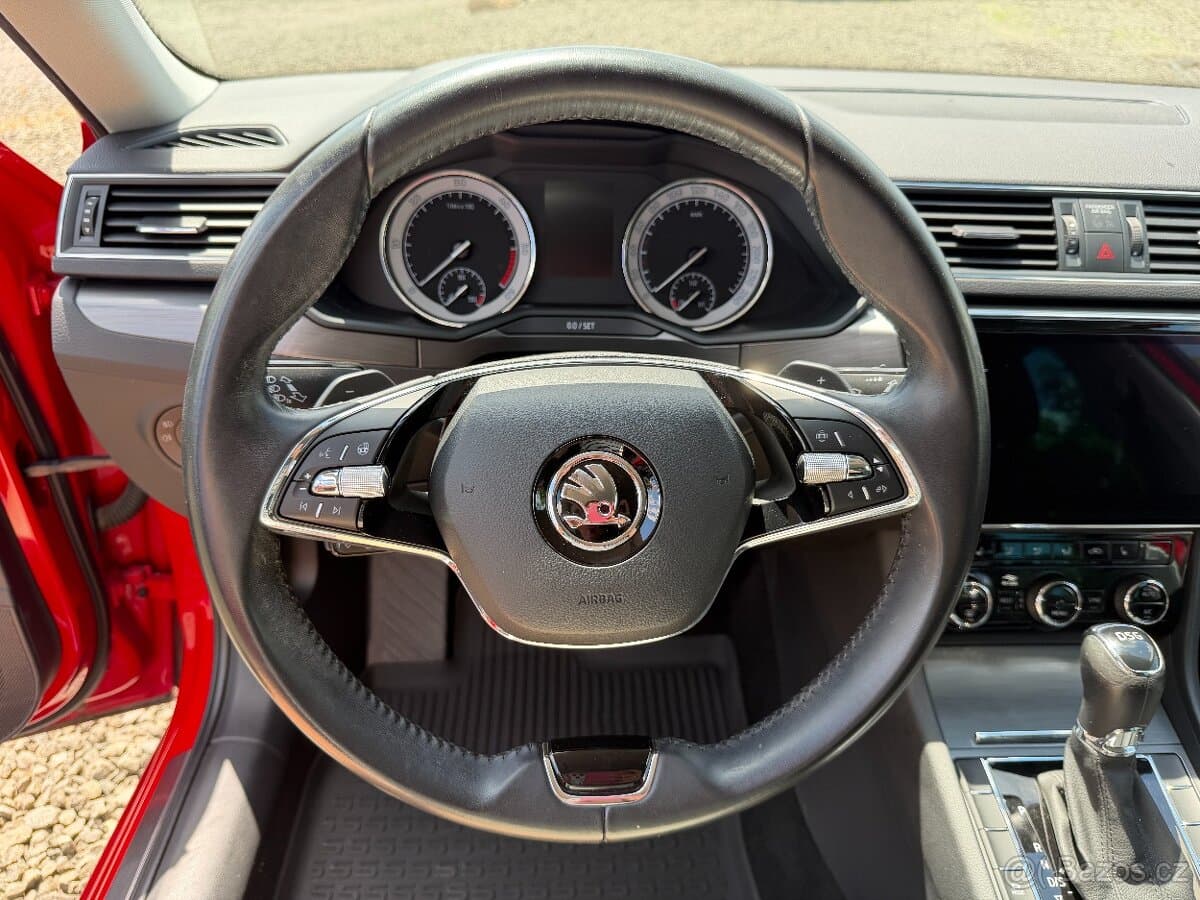 2021 Škoda SUPERB - 14