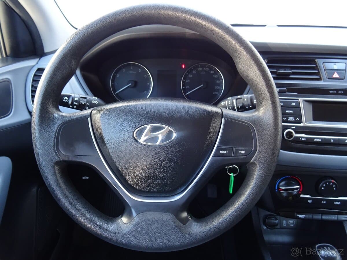 2016 Hyundai i20 - 14