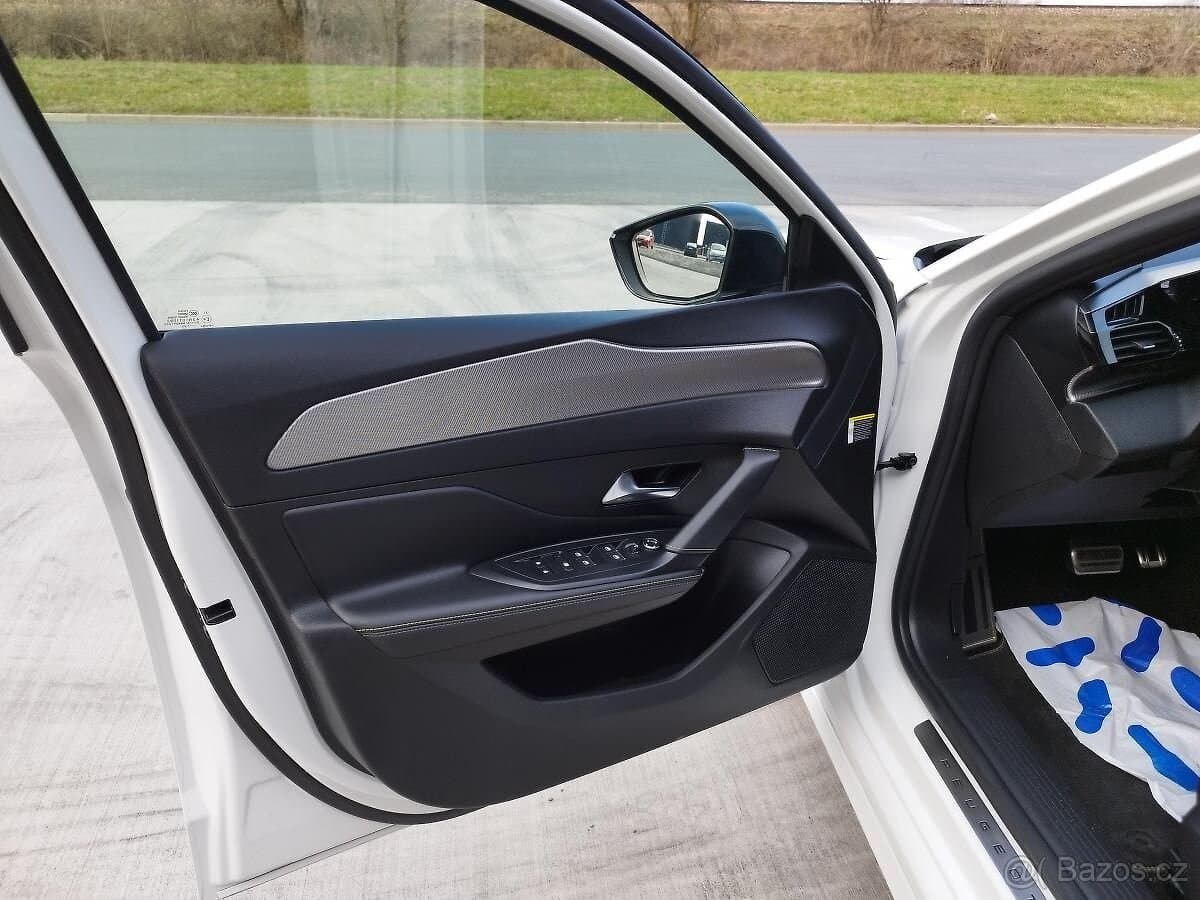 2023 Peugeot 308 - 14