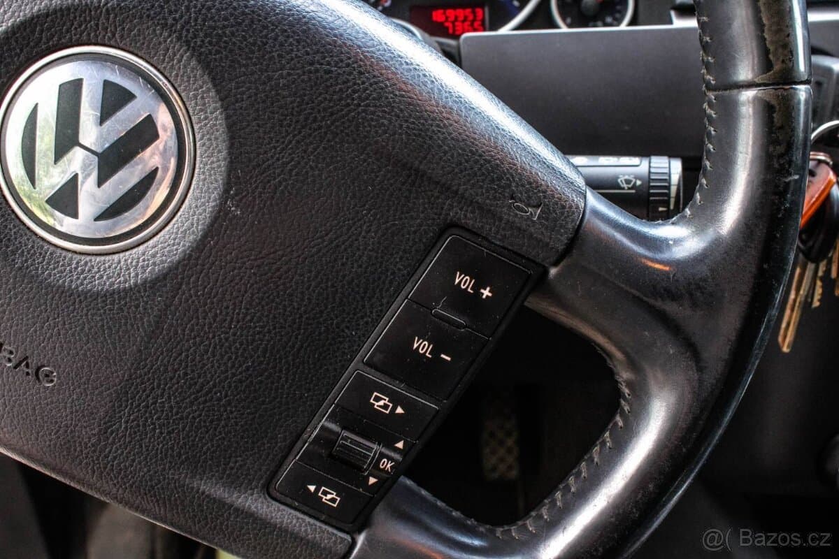 2006 Volkswagen TOUAREG - 14