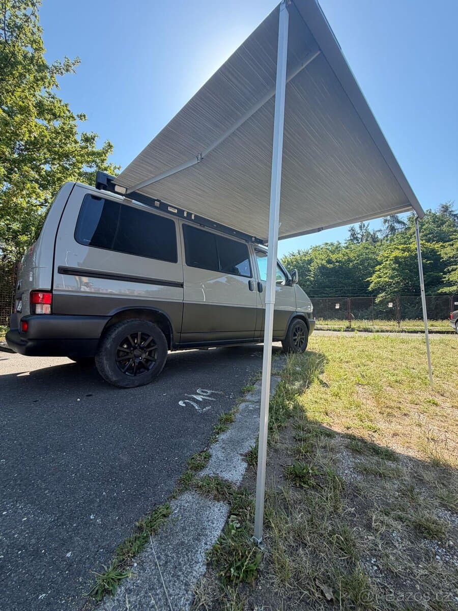 Volkswagen MULTIVAN - 14