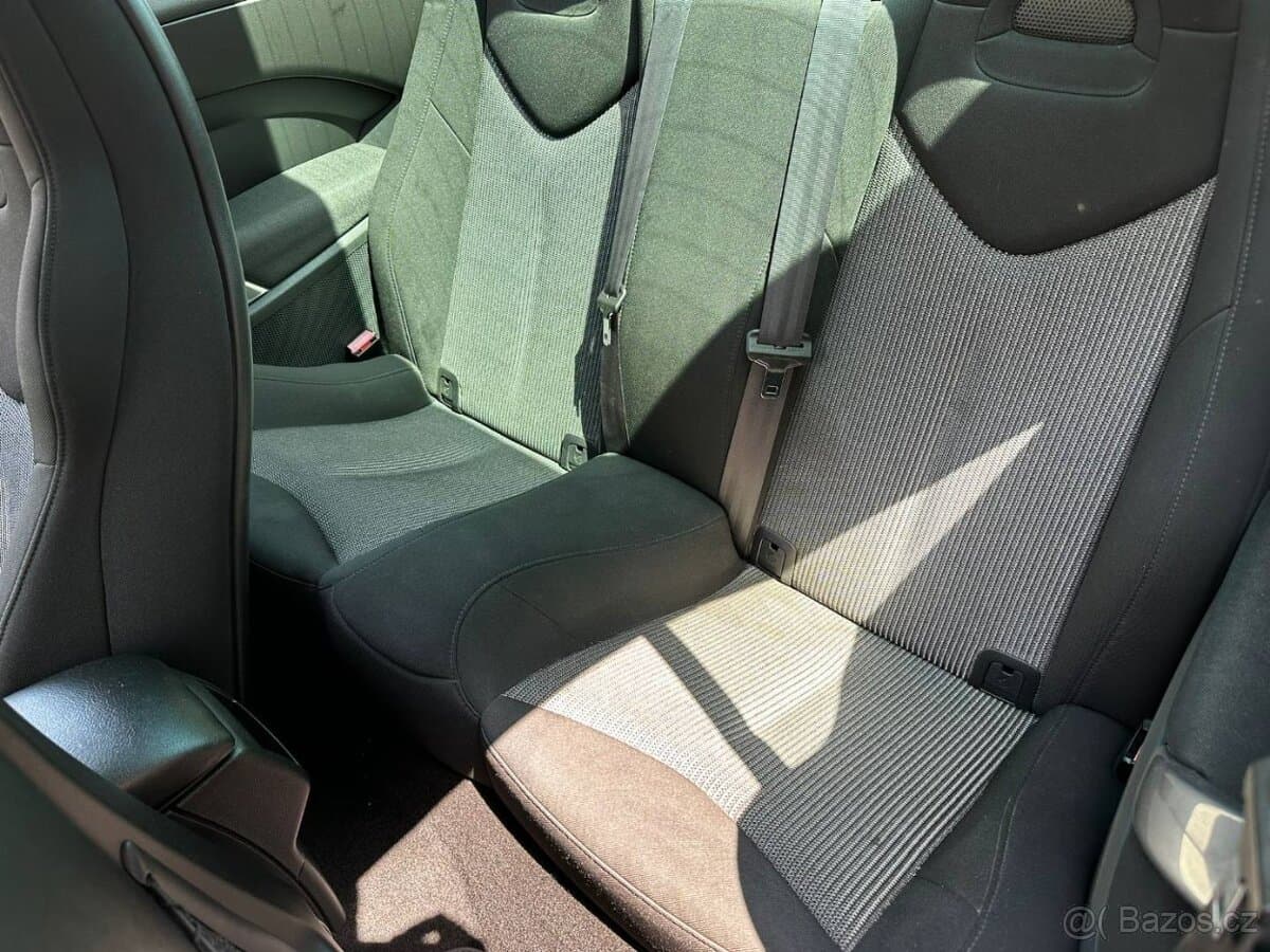 2011 Peugeot 308 - 14