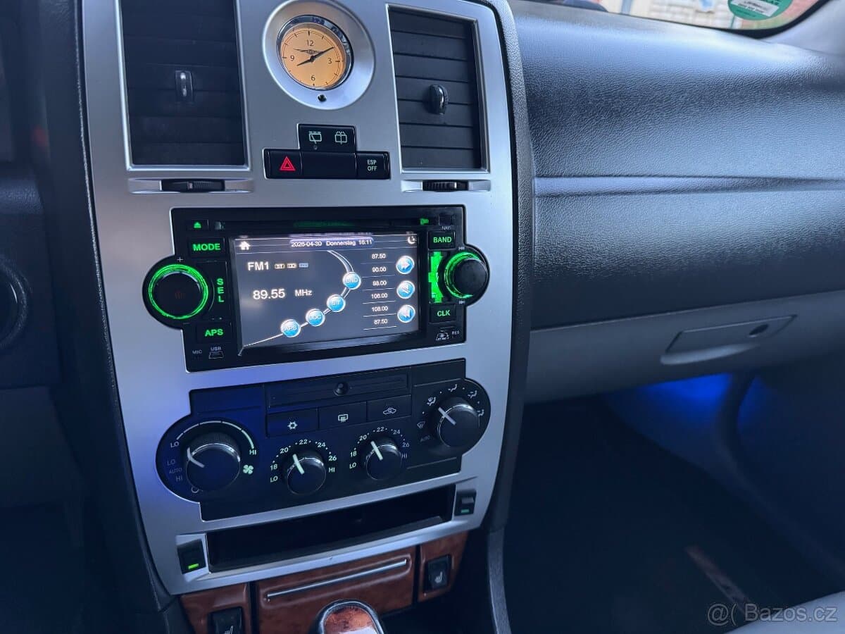 2007 Chrysler 300C - 14