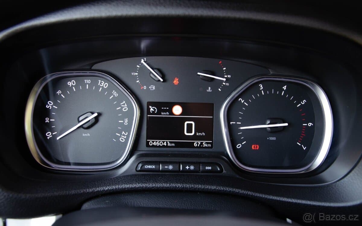 2021 Peugeot TRAVELLER - 14