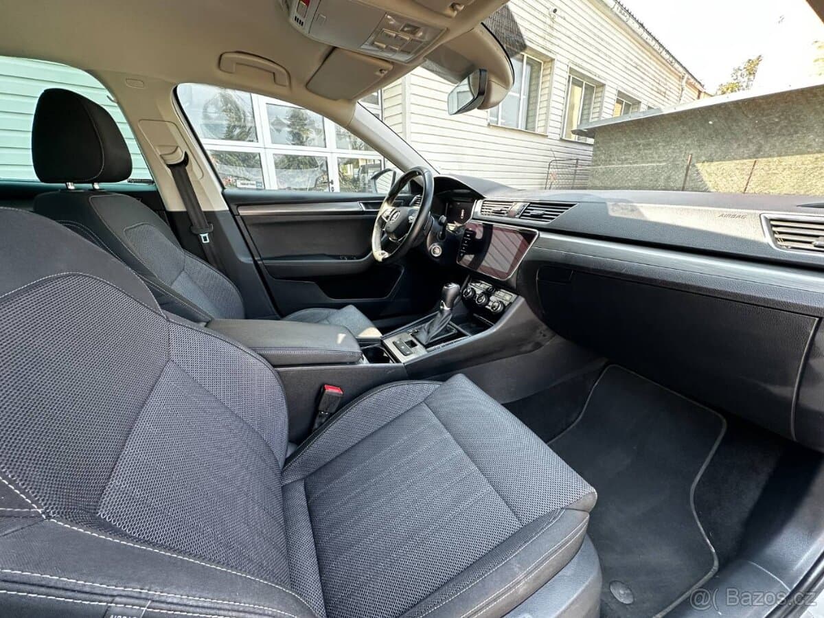 2022 Škoda SUPERB - 14