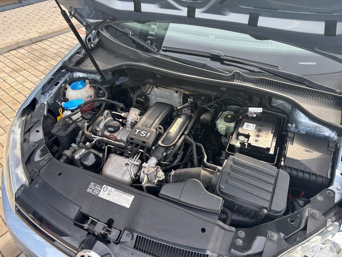 2010 Volkswagen GOLF - 14