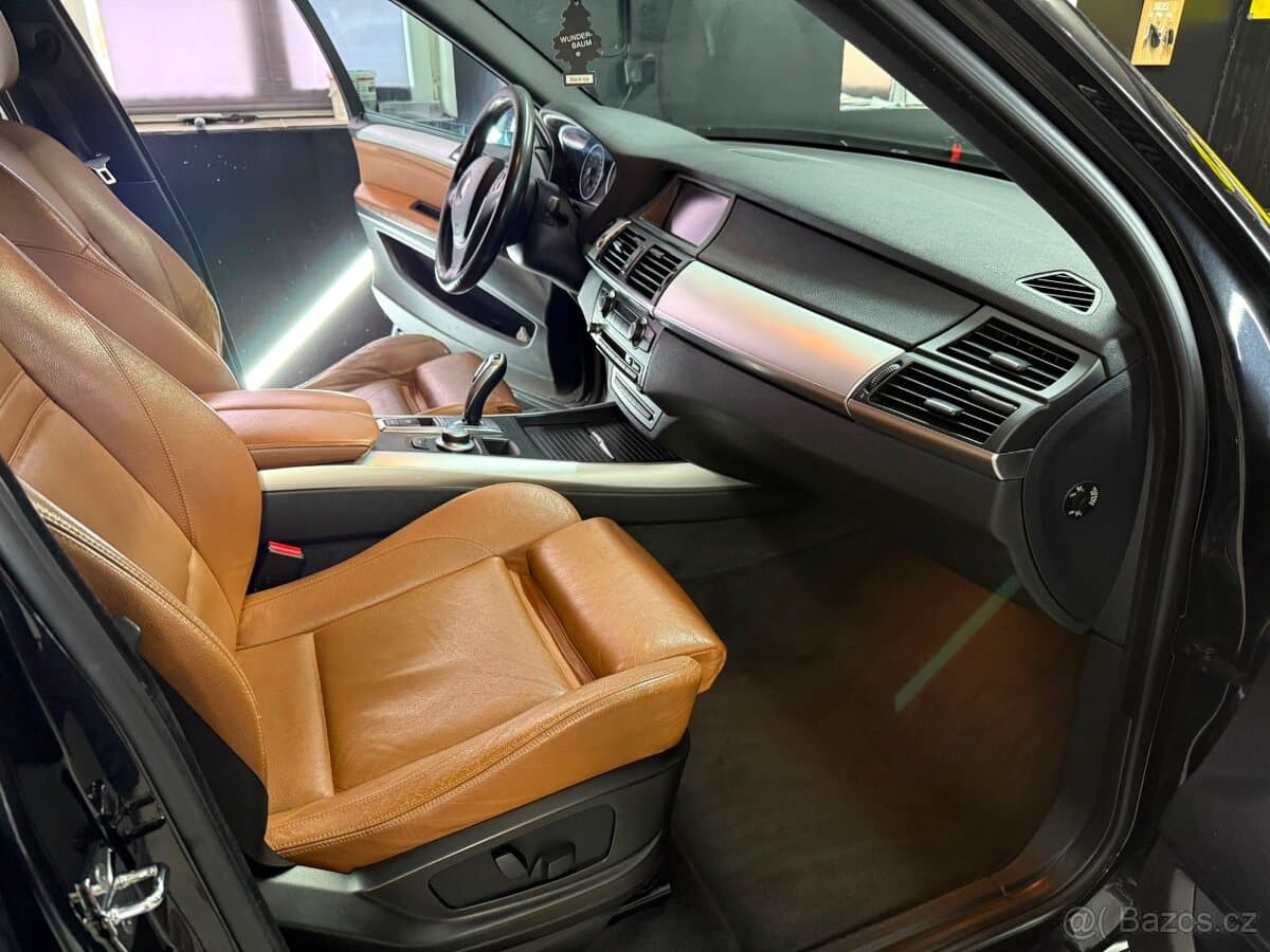 2009 BMW X5 - 14