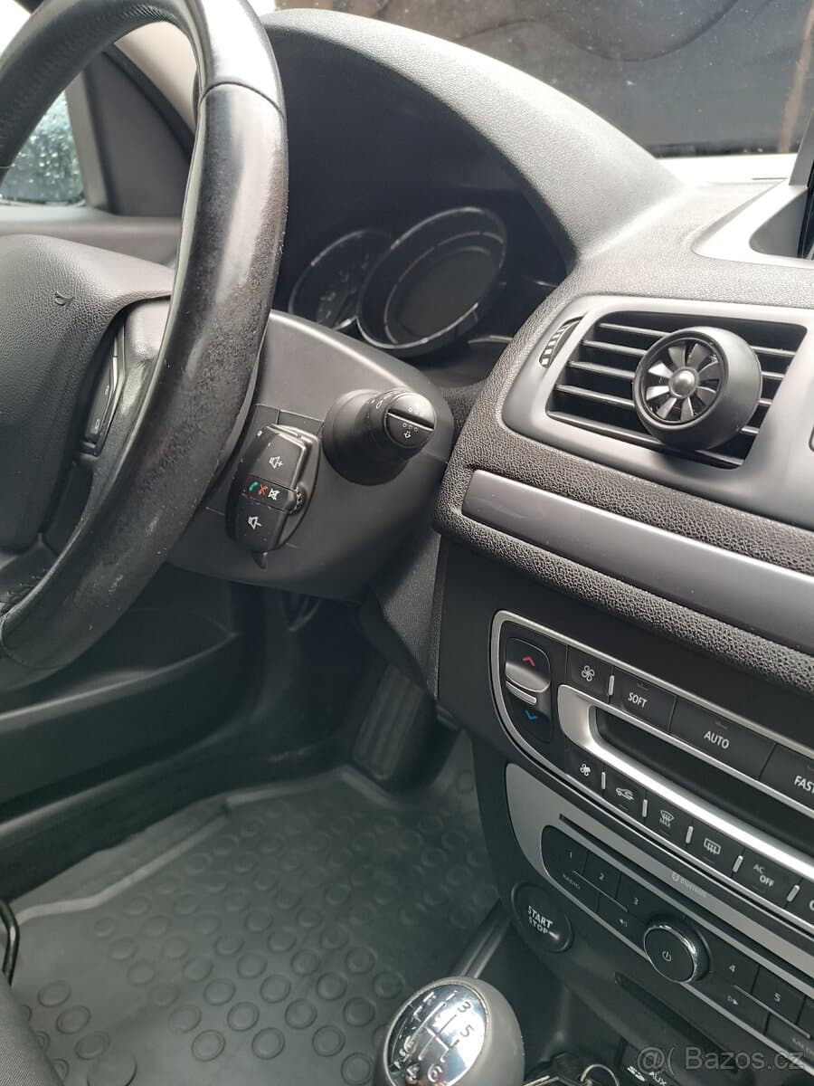 2015 Renault MEGANE - 14