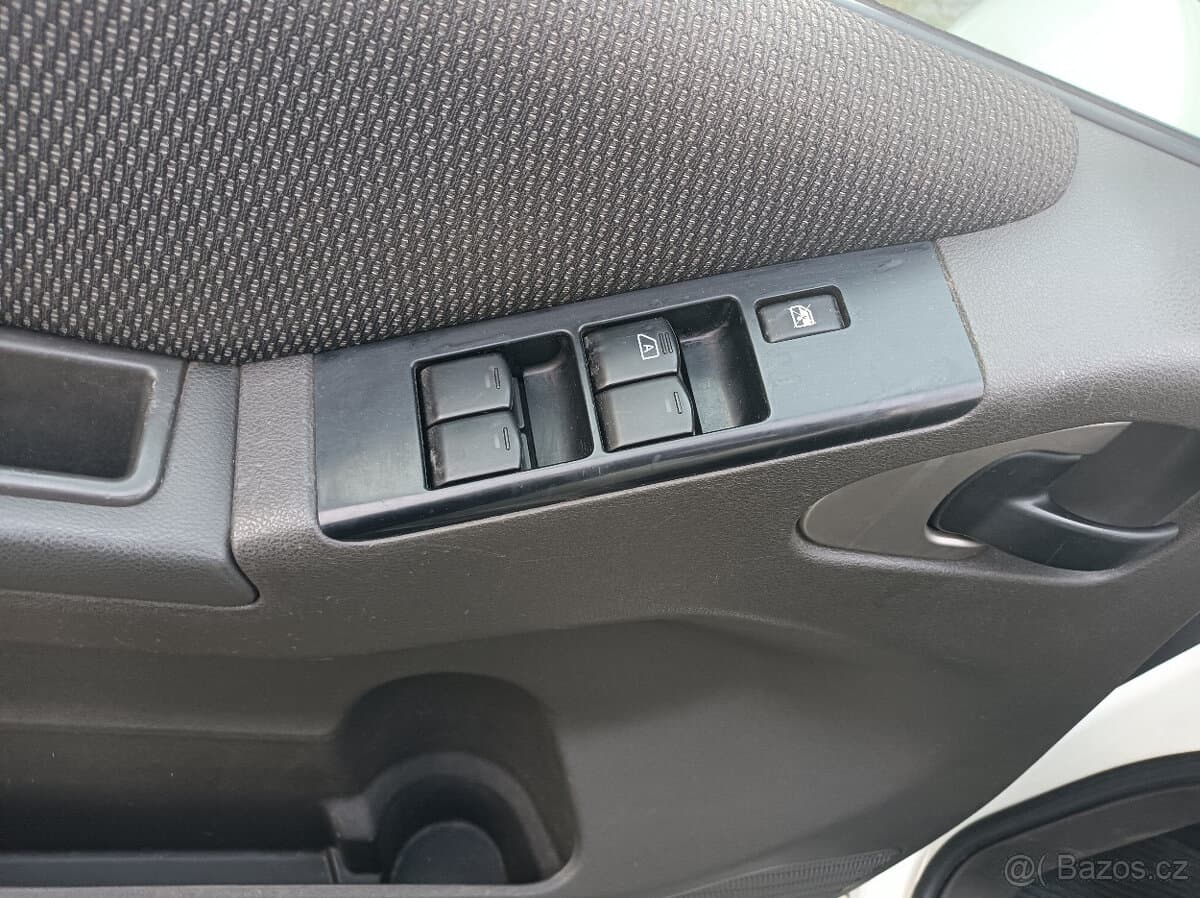 2011 Nissan PATHFINDER - 14