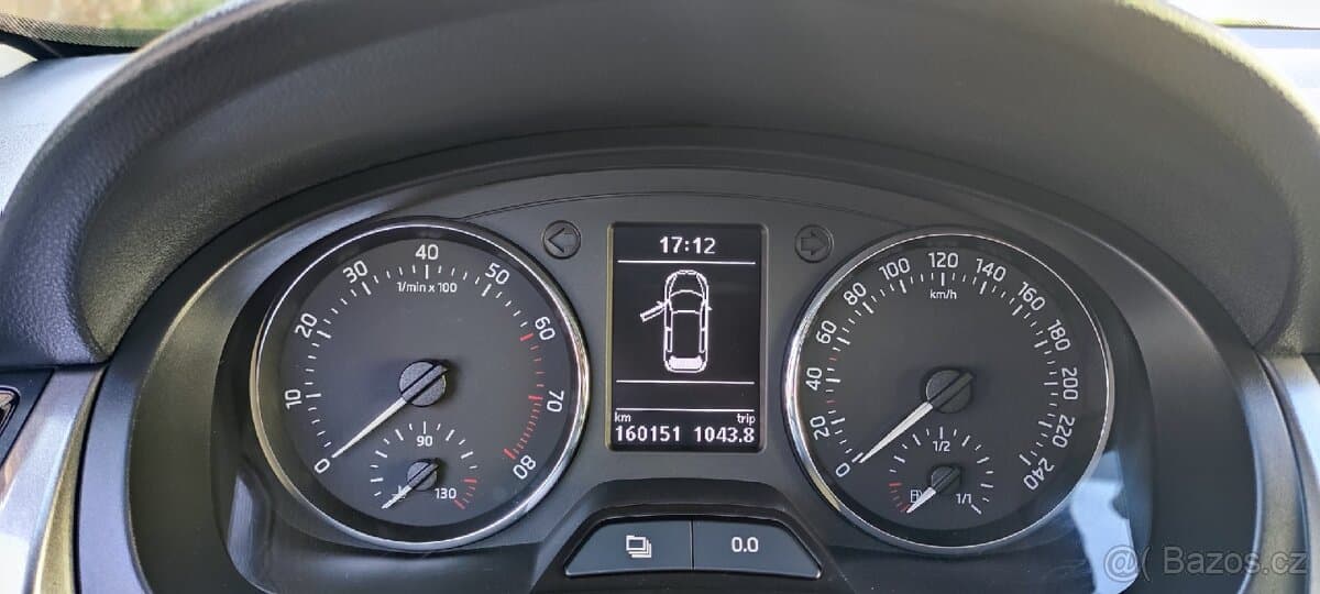 2014 Škoda RAPID - 14