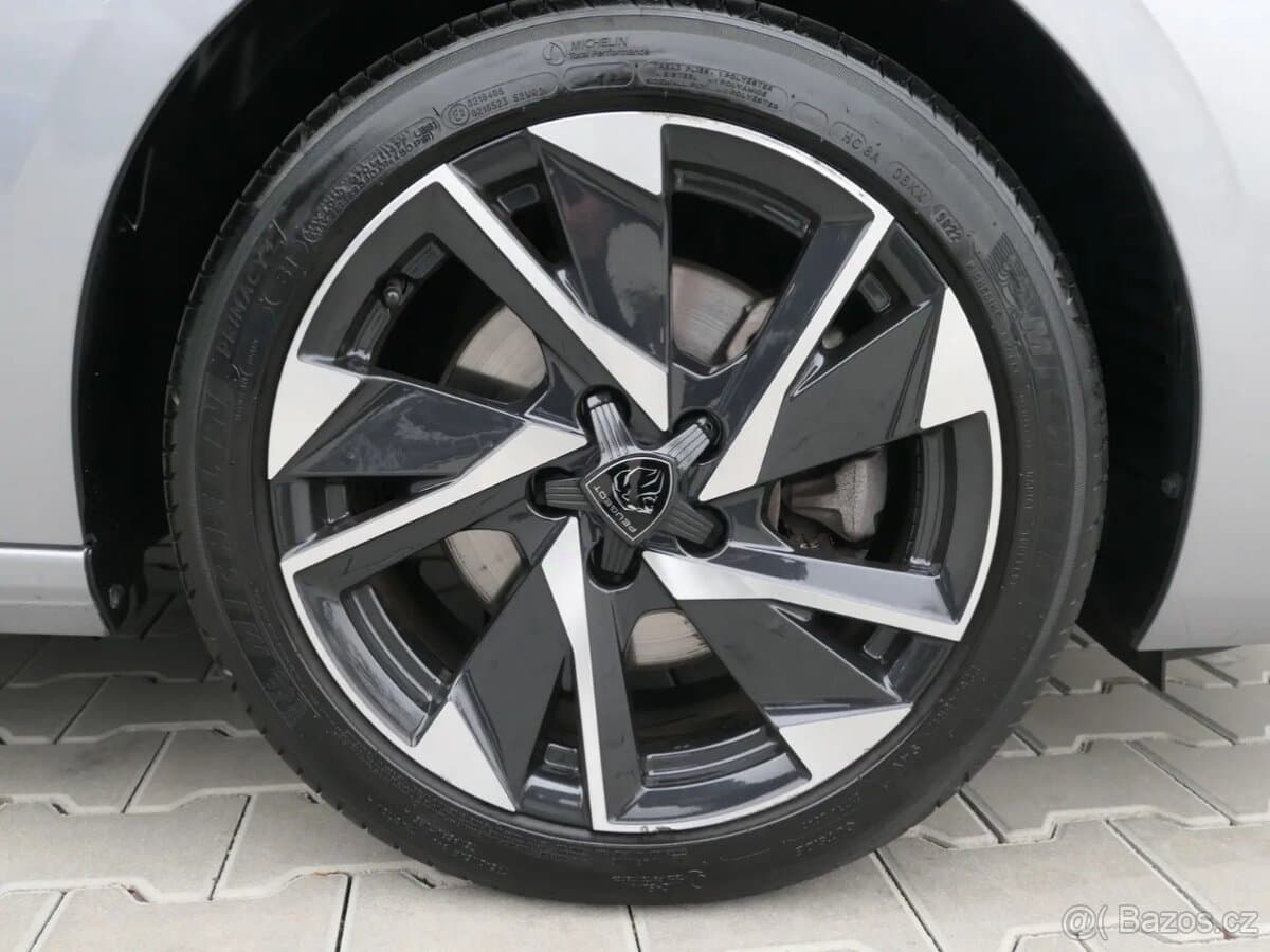 2022 Peugeot 308 - 14