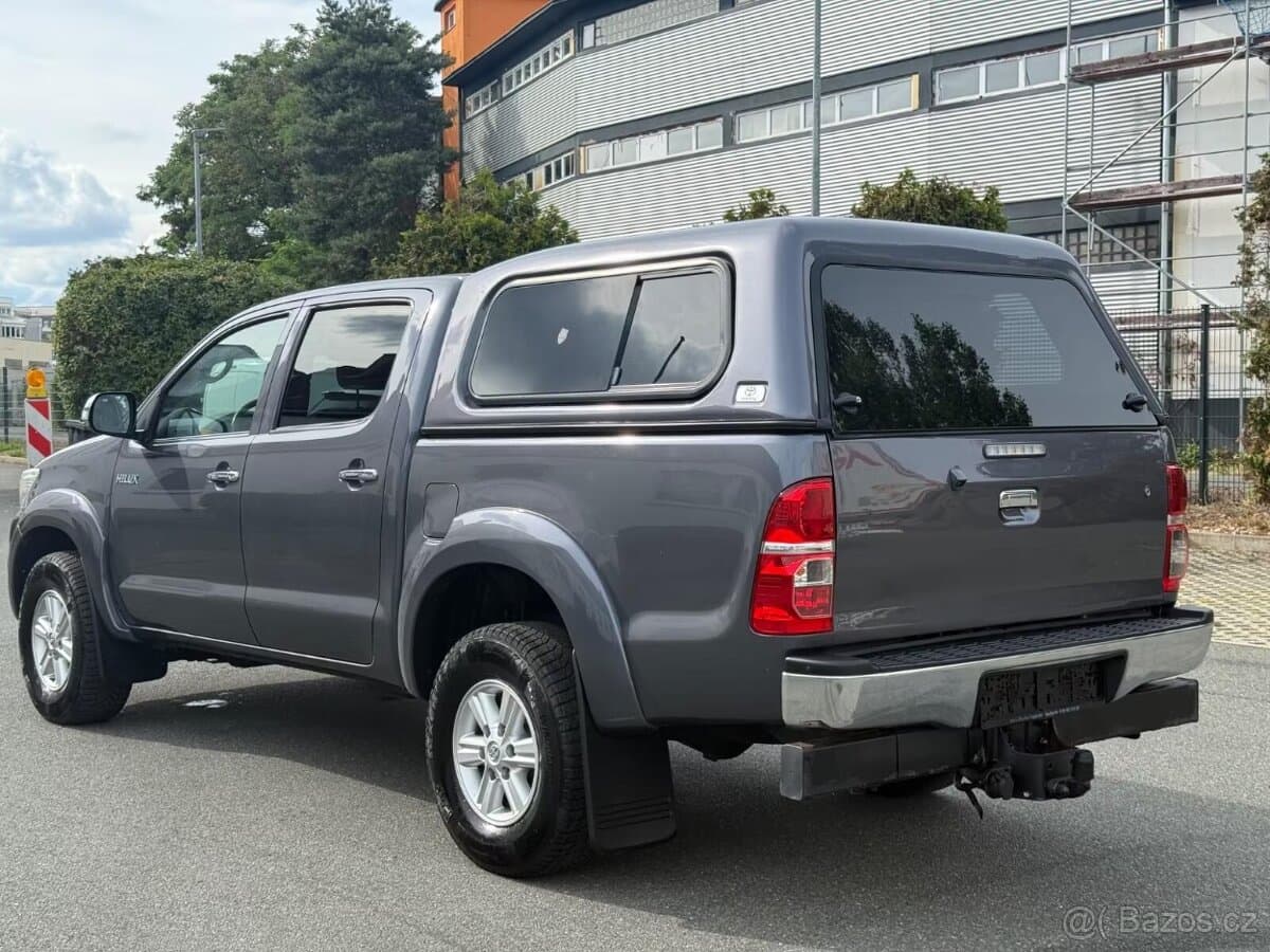 2013 Toyota HILUX - 14