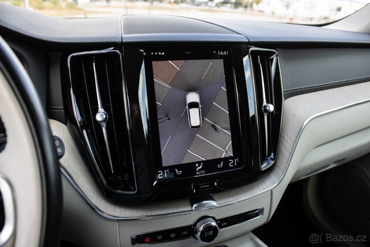 2019 Volvo XC60 - 14