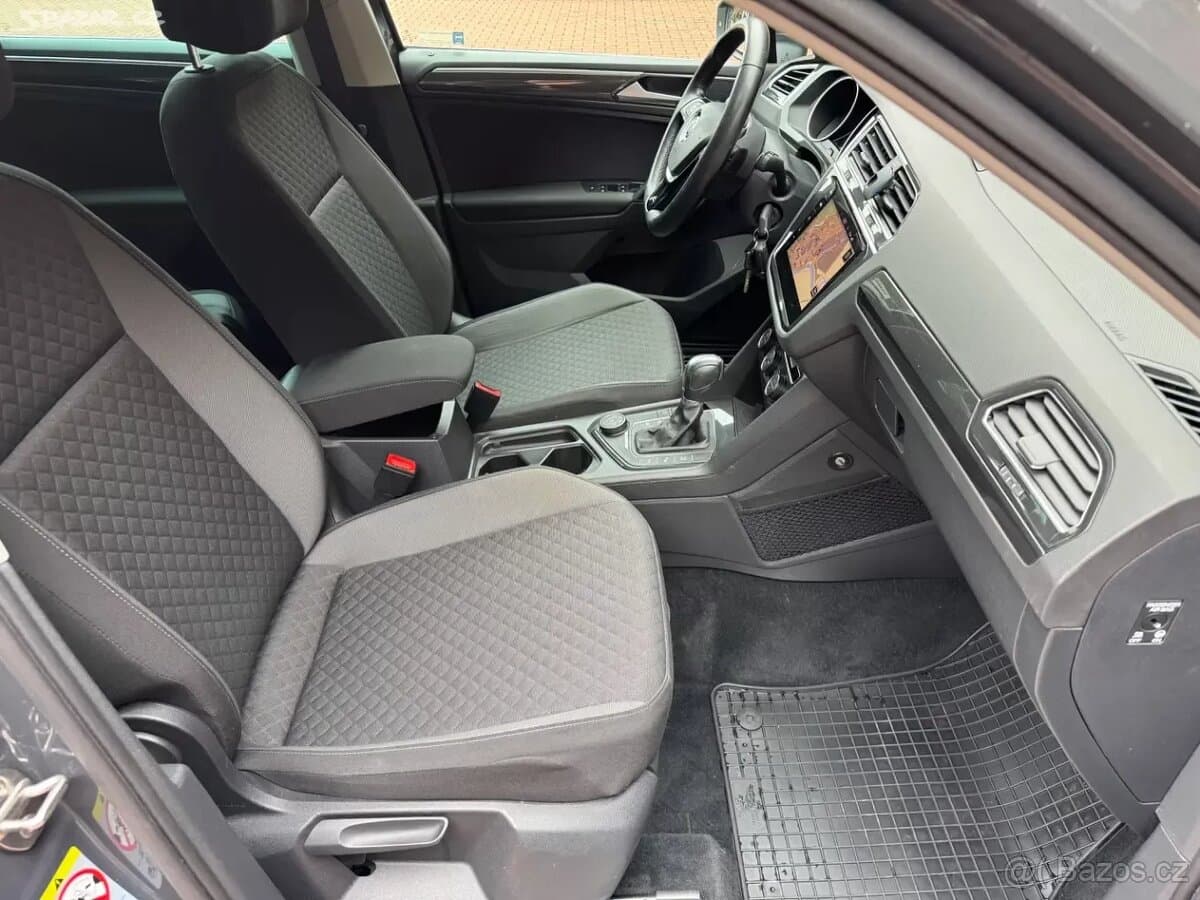2018 Volkswagen TIGUAN - 14