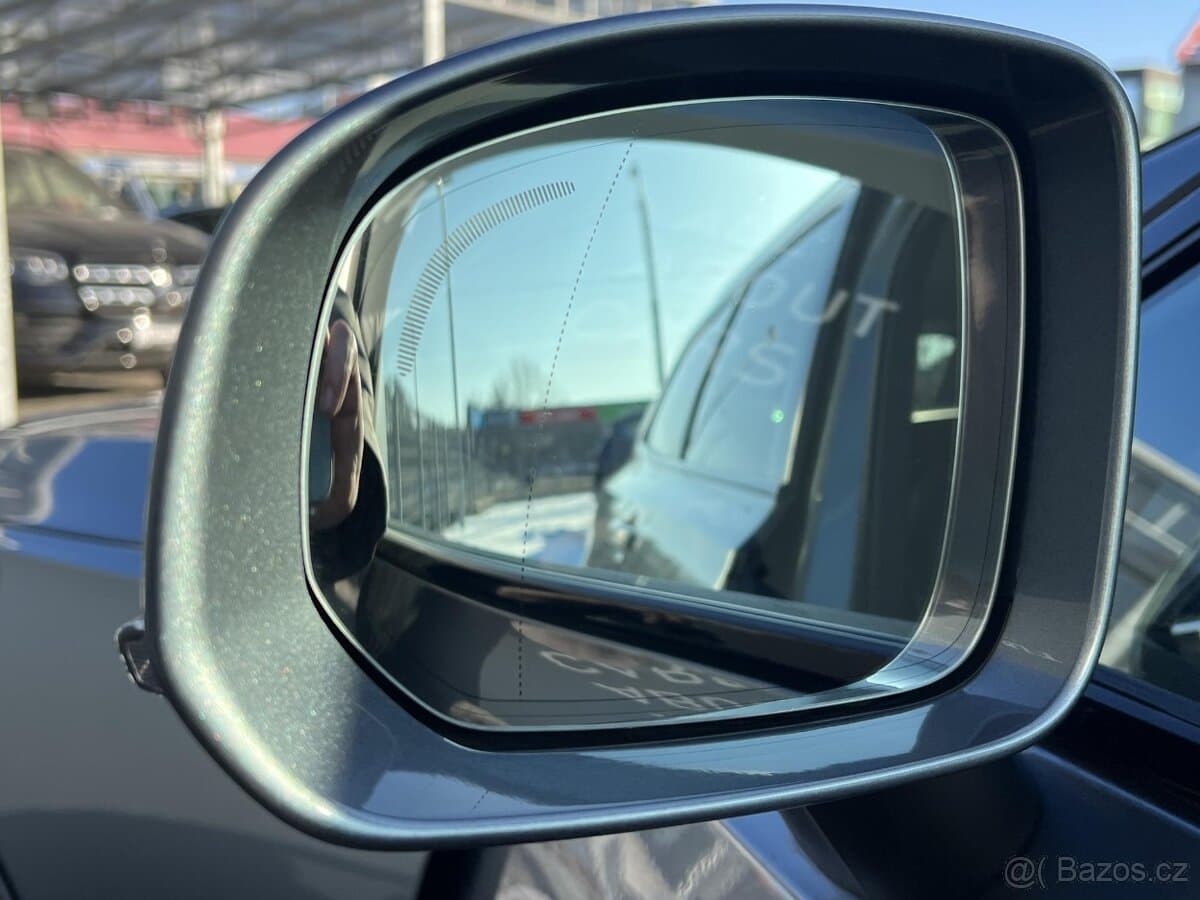 2019 Volvo V90 - 14