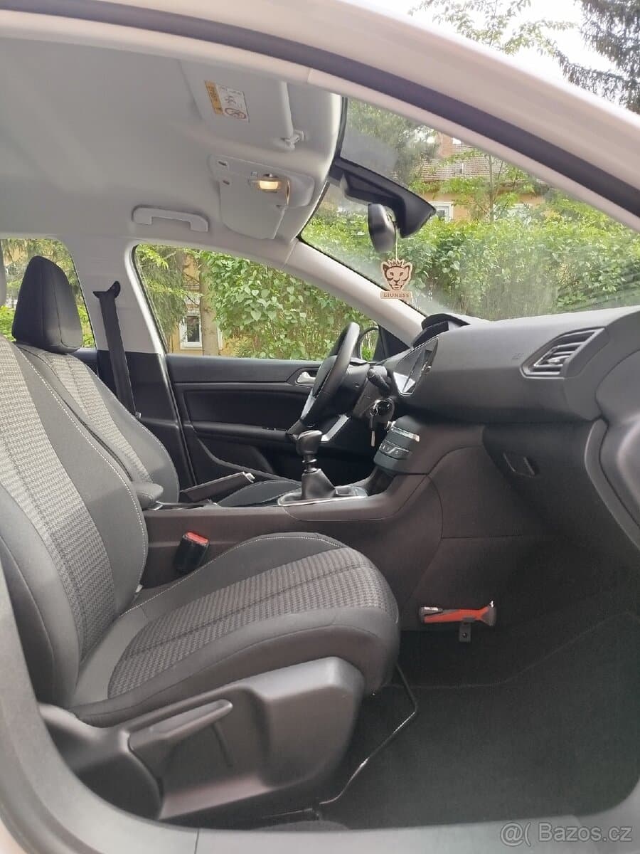 2021 Peugeot 308 - 14