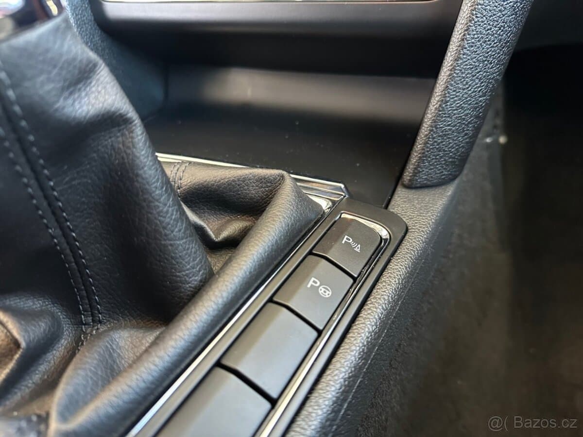 2015 Škoda SUPERB - 14
