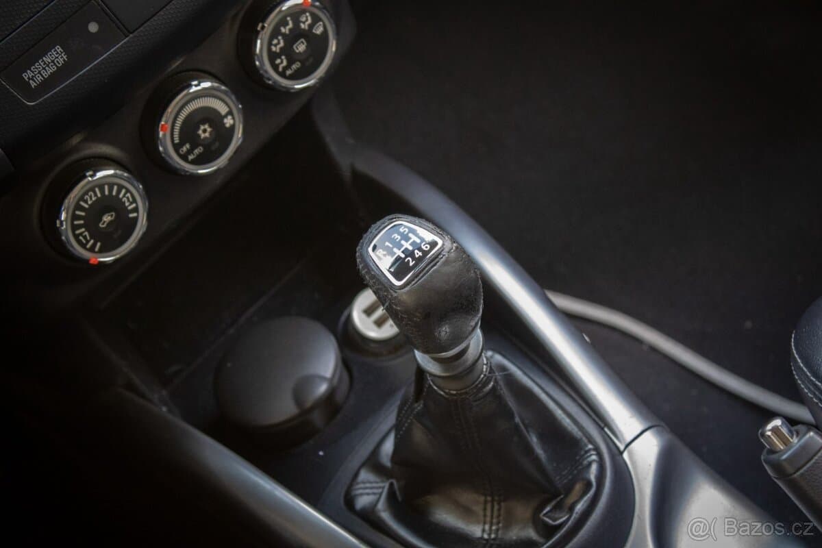 2011 Mitsubishi OUTLANDER - 14