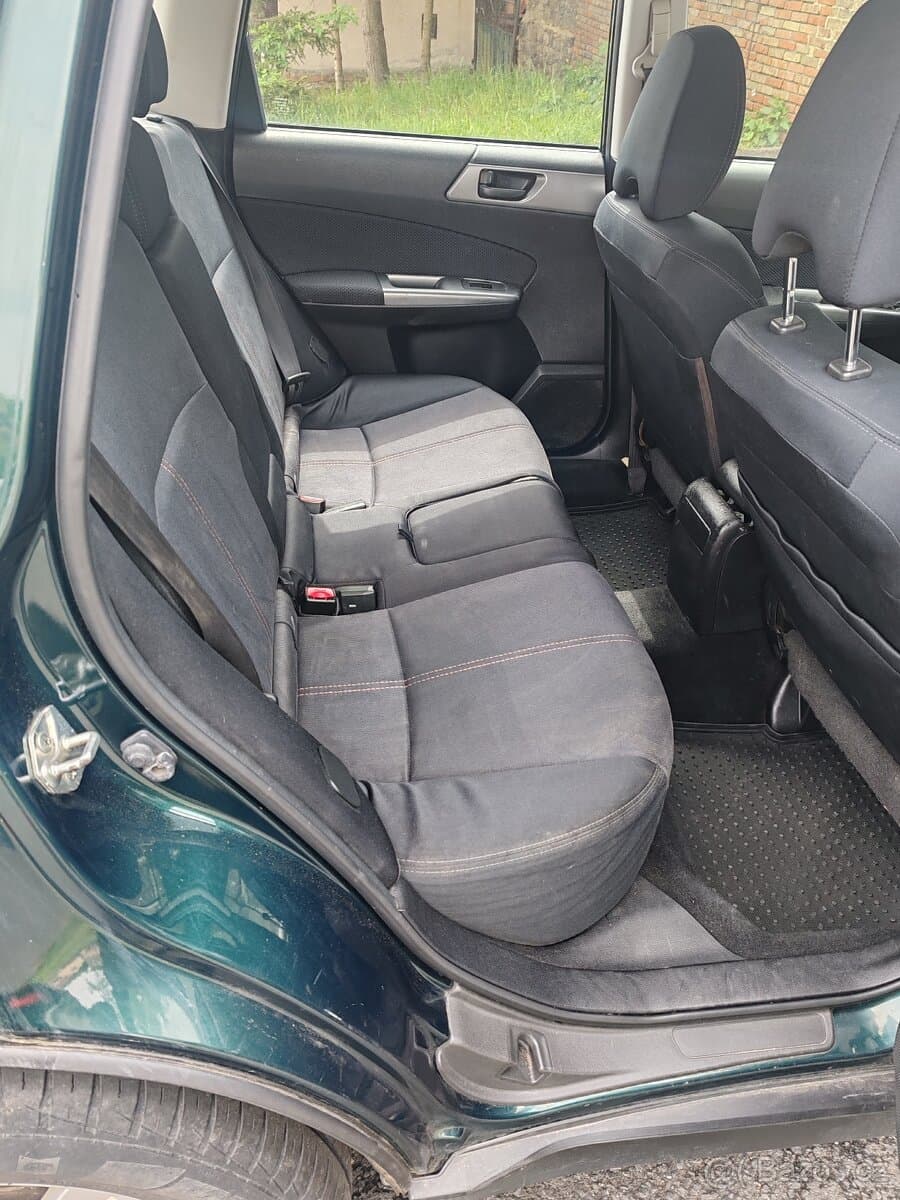 2011 Subaru FORESTER - 14