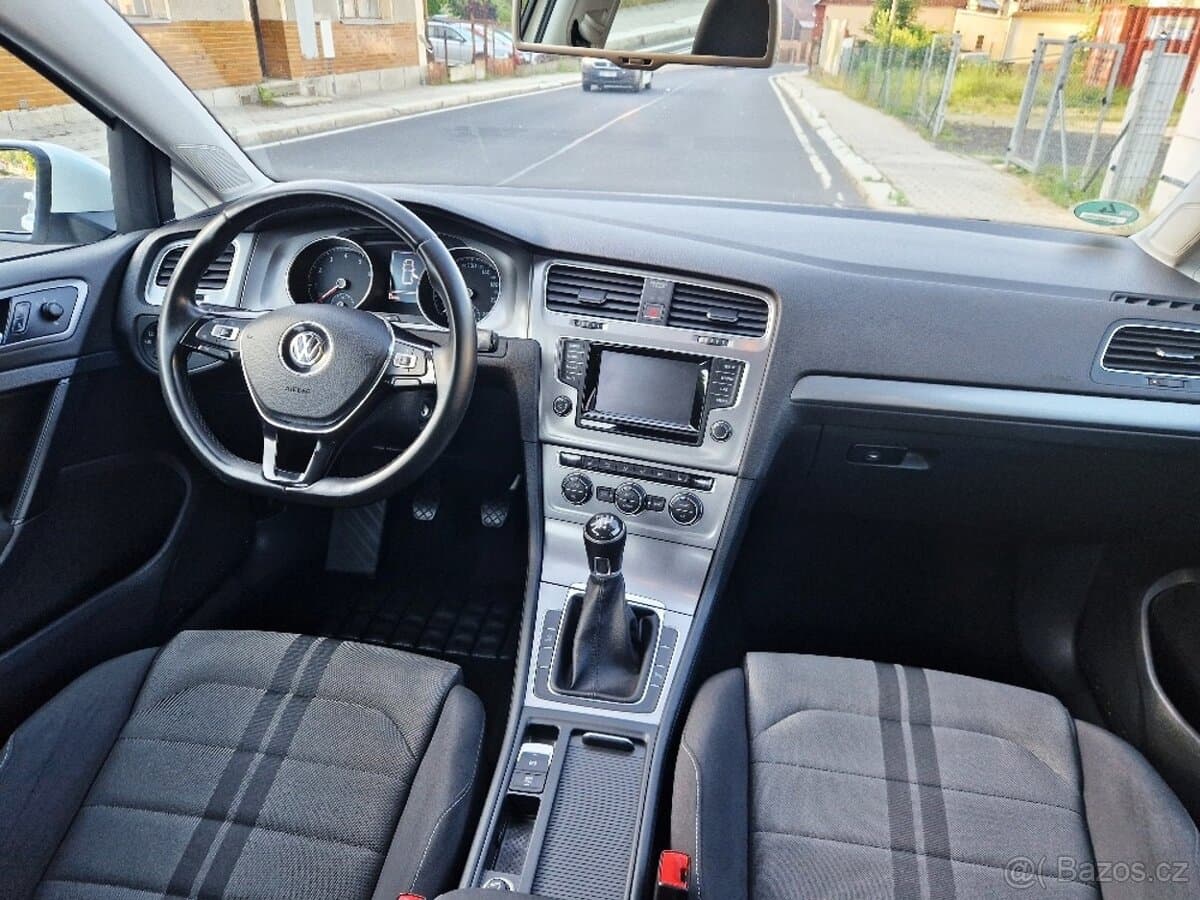 2014 Volkswagen GOLF - 14