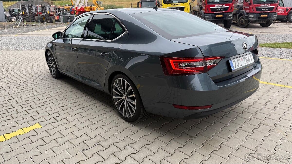2015 Škoda SUPERB - 14