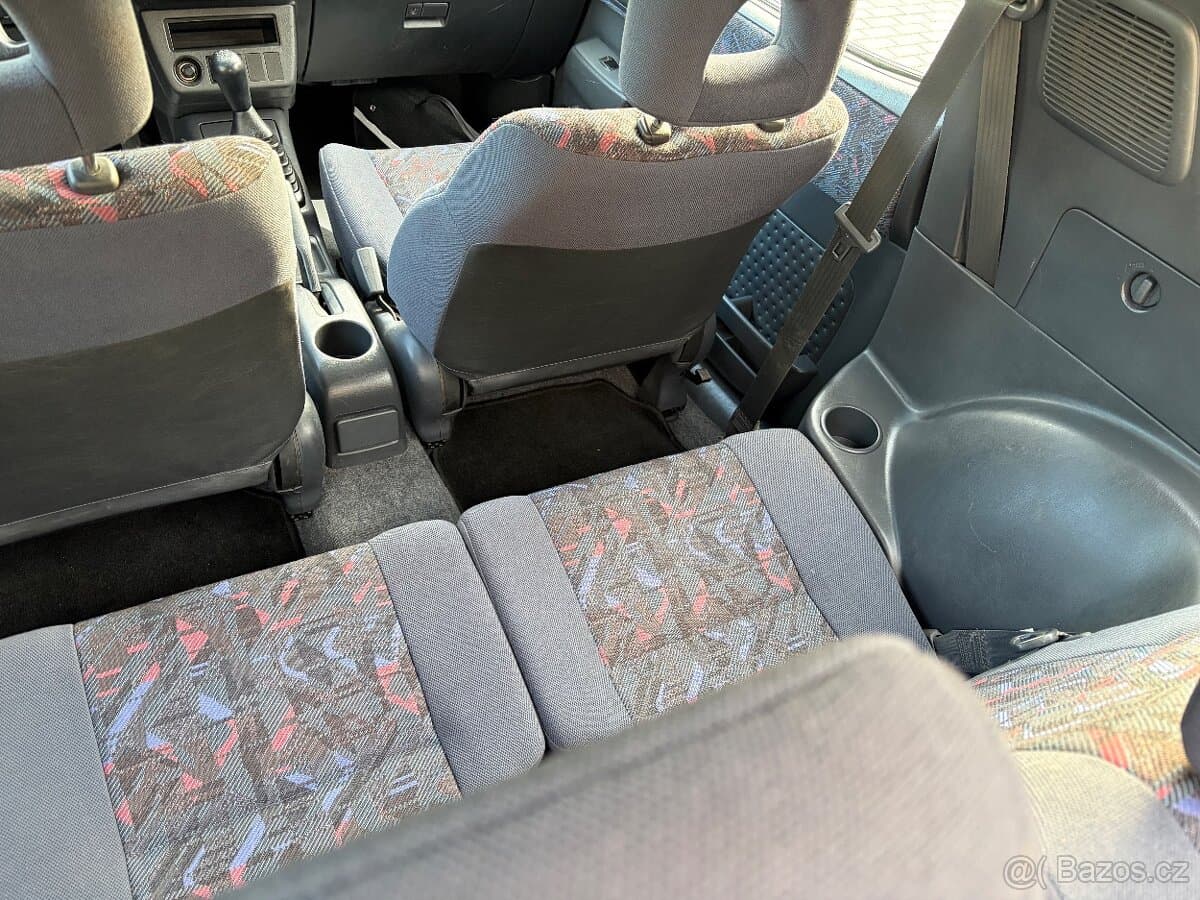 1999 Toyota RAV4 - 14