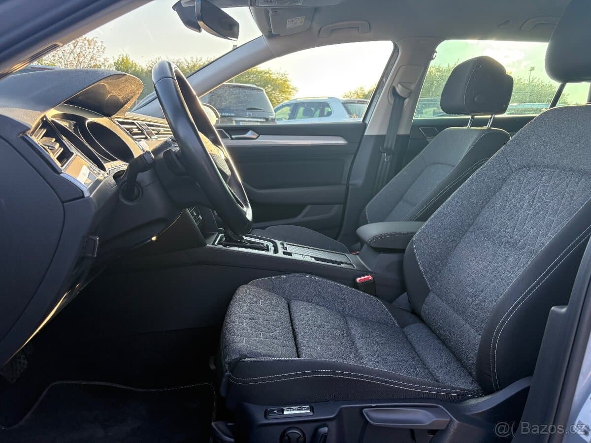 2022 Volkswagen PASSAT - 14