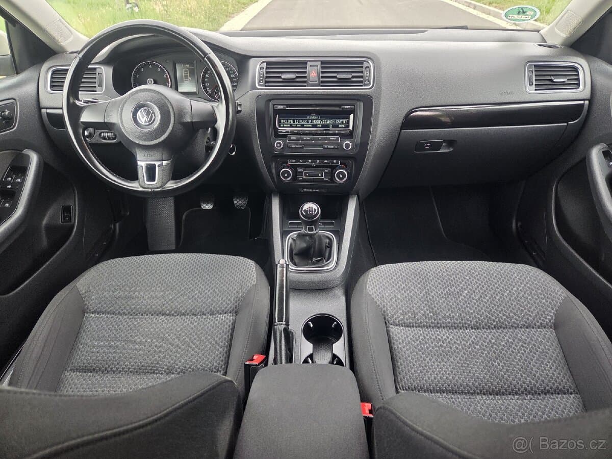 2012 Volkswagen JETTA - 14