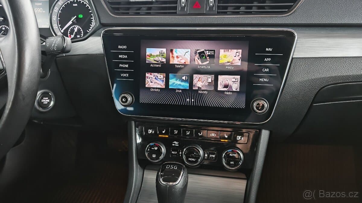 2020 Škoda SUPERB - 14