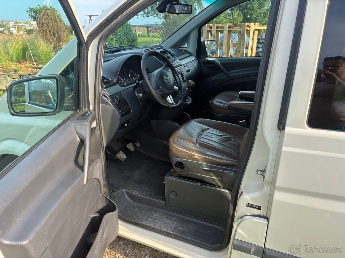 2011 Mercedes-Benz VITO - 14