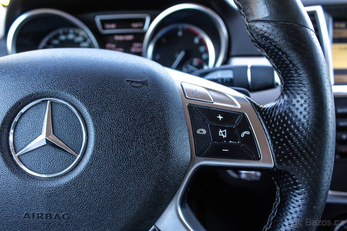 2011 Mercedes-Benz M-CLASS - 14