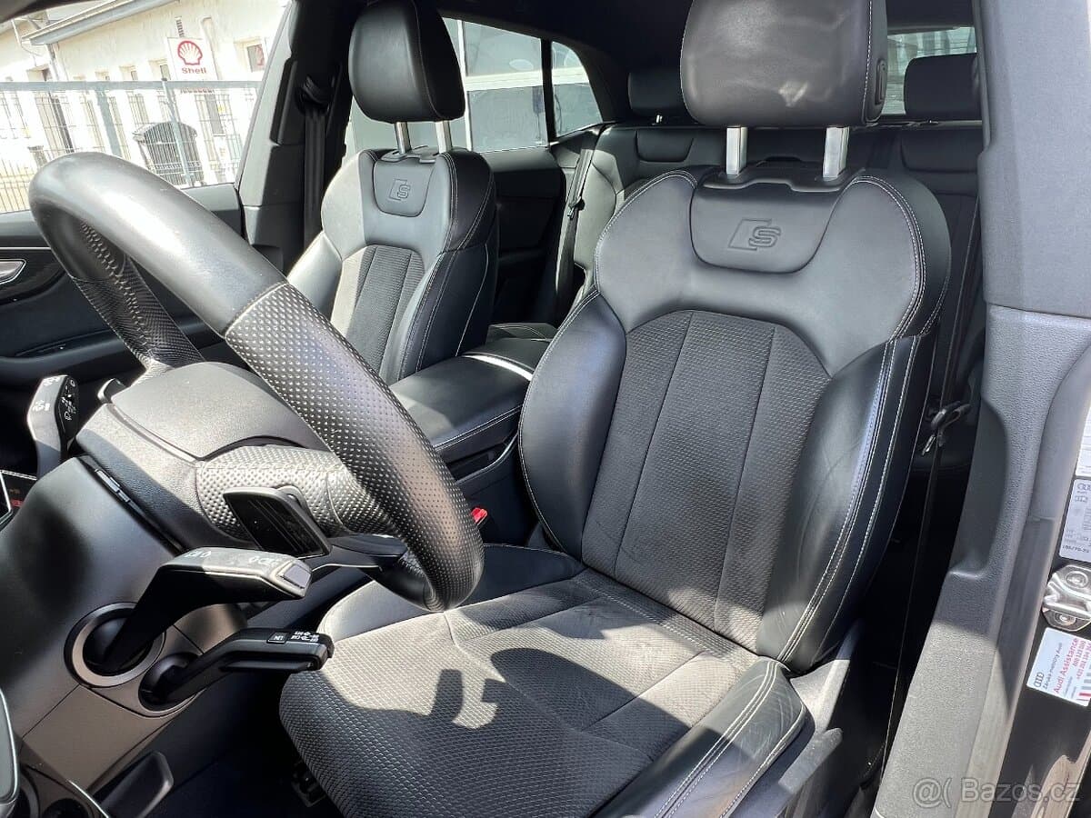 2020 Audi Q8 - 14