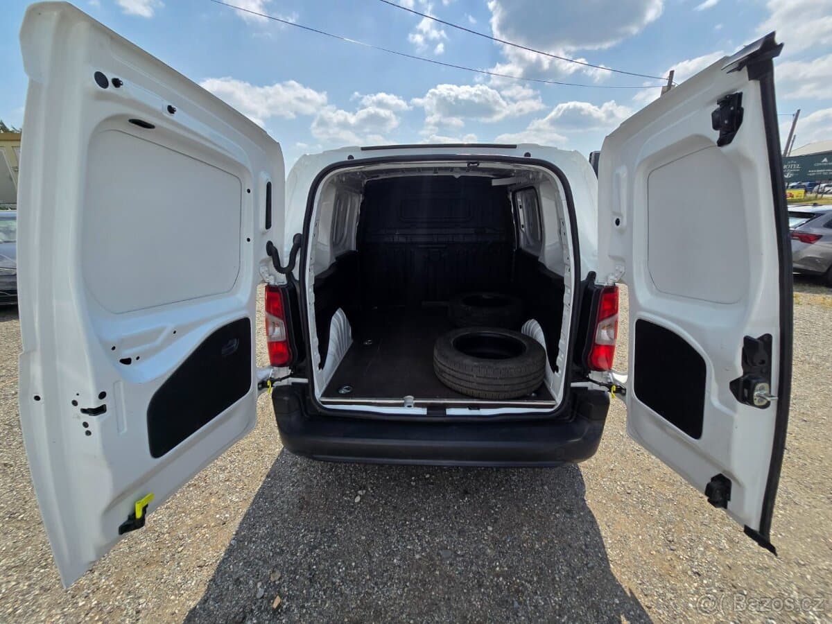 2020 Opel COMBO - 14
