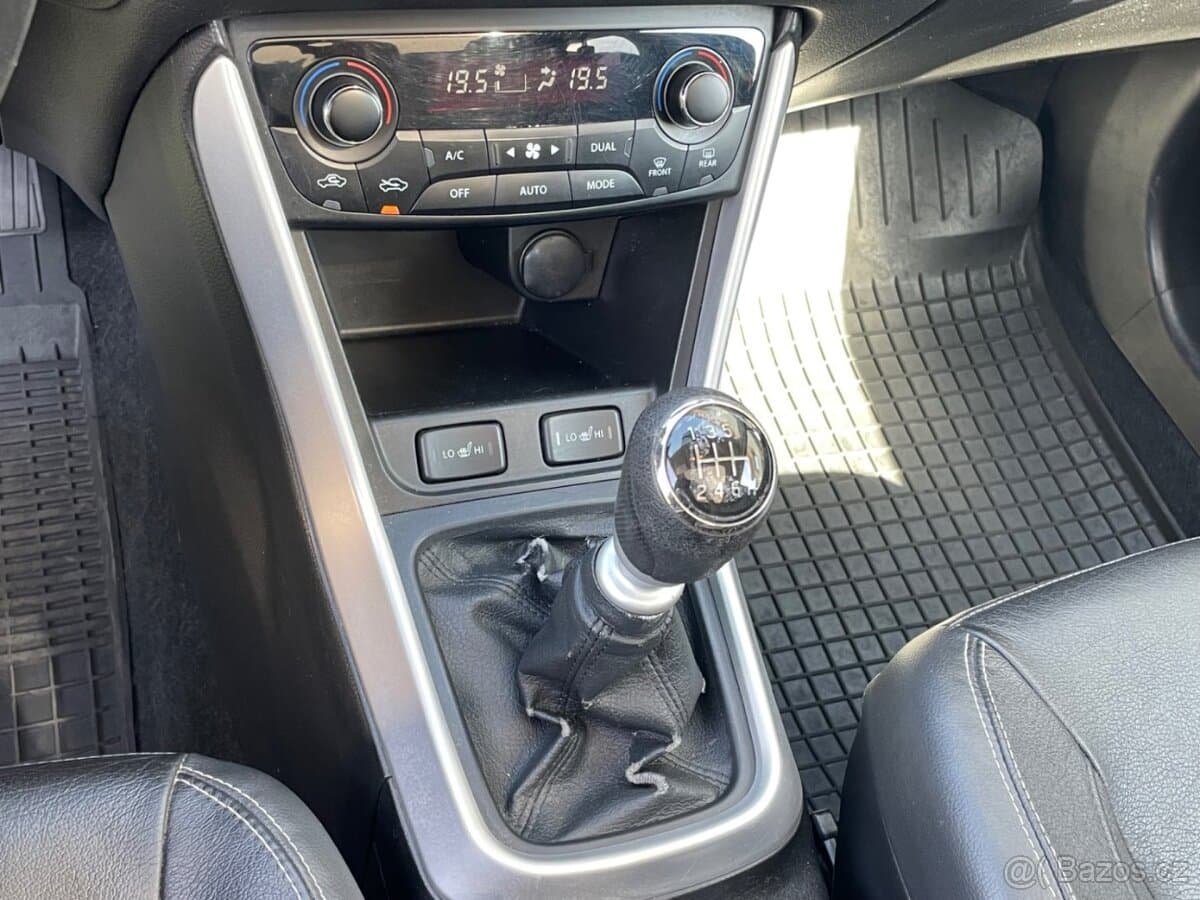 2013 Suzuki S-CROSS - 14