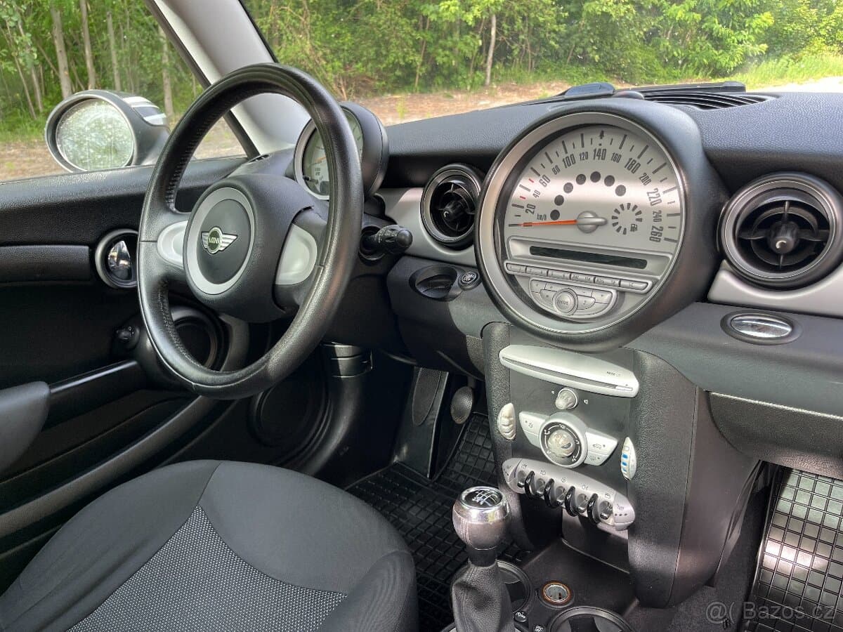 2009 Mini COOPER - 14