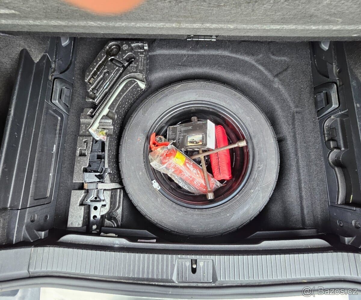 2015 Volkswagen PASSAT - 14