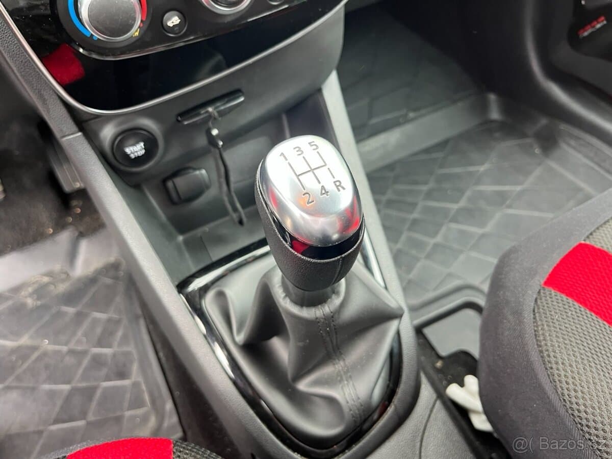 2019 Renault CLIO - 14