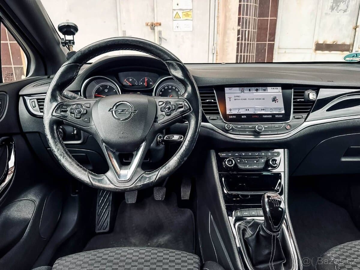 2016 Opel ASTRA - 14