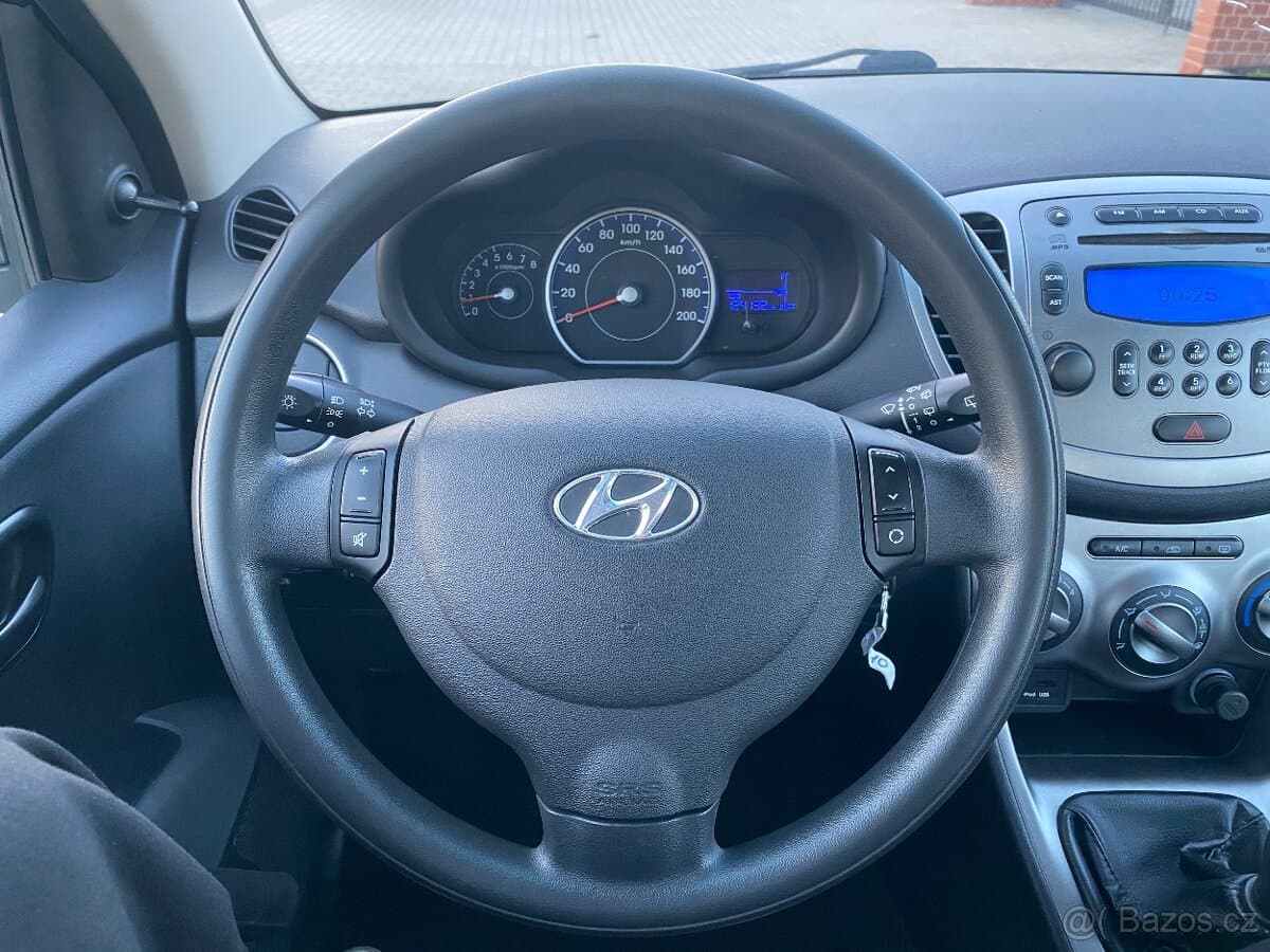 2012 Hyundai i10 - 14