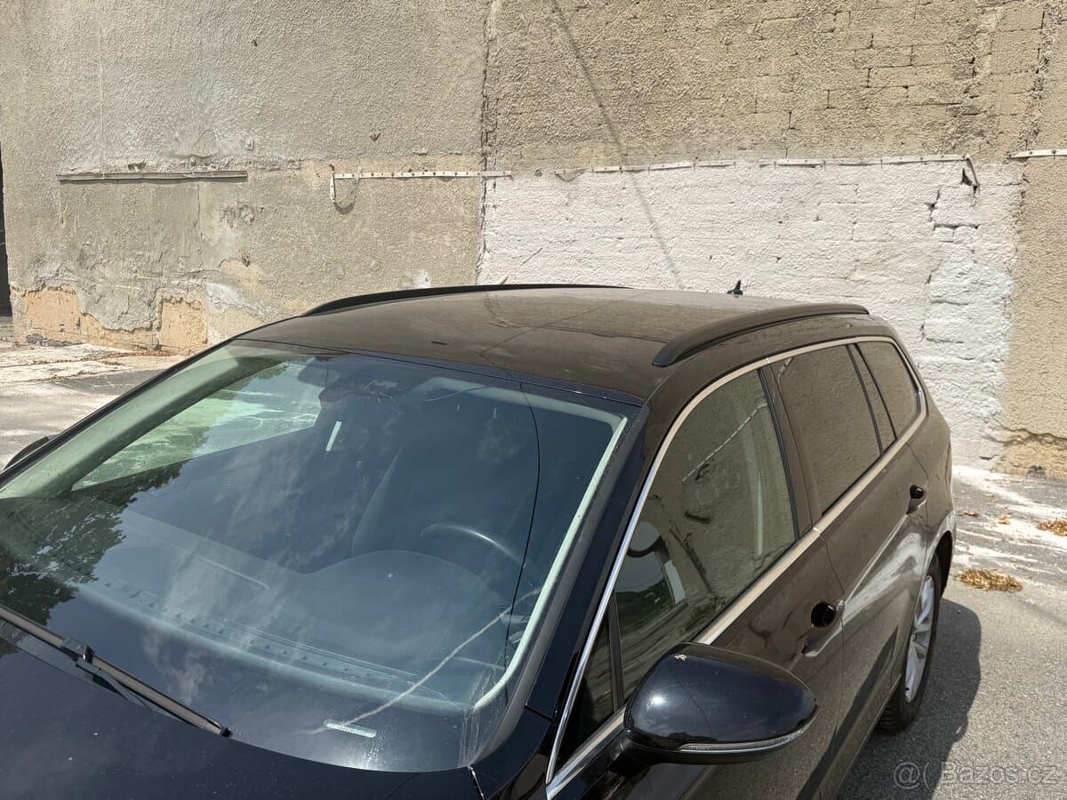 2018 Volkswagen PASSAT - 14