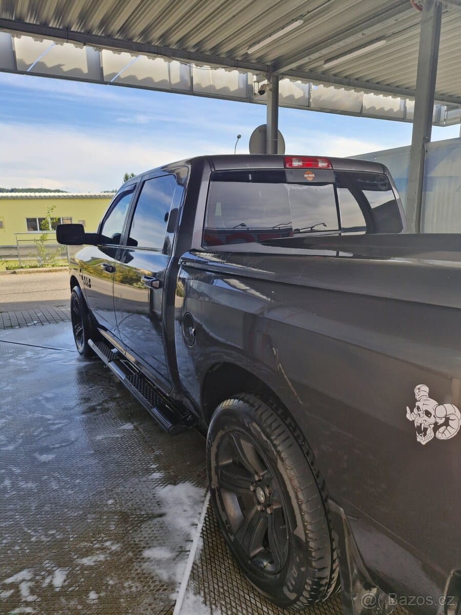 2017 Dodge RAM - 14