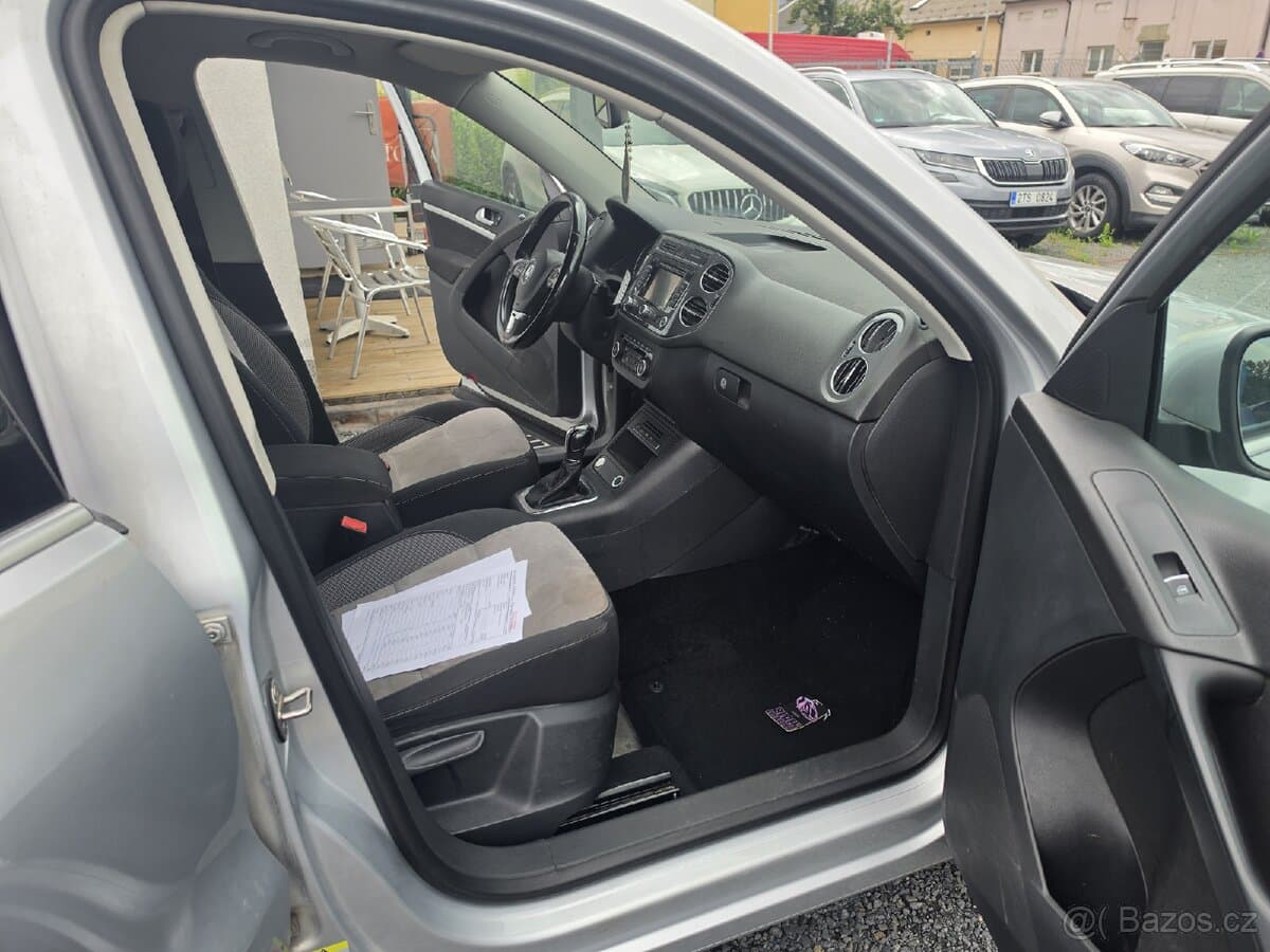 2012 Volkswagen TIGUAN - 14