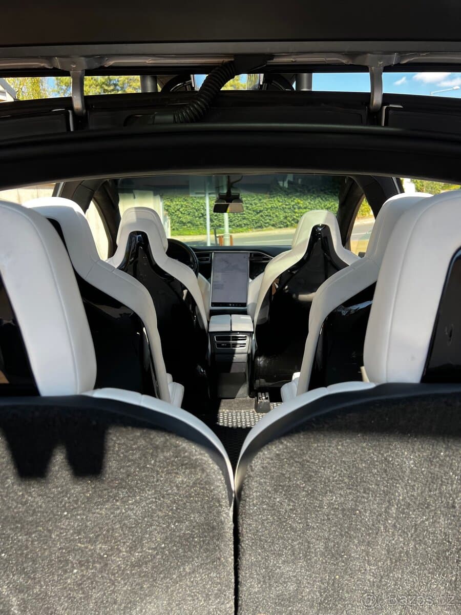 2017 Tesla MODEL X - 14