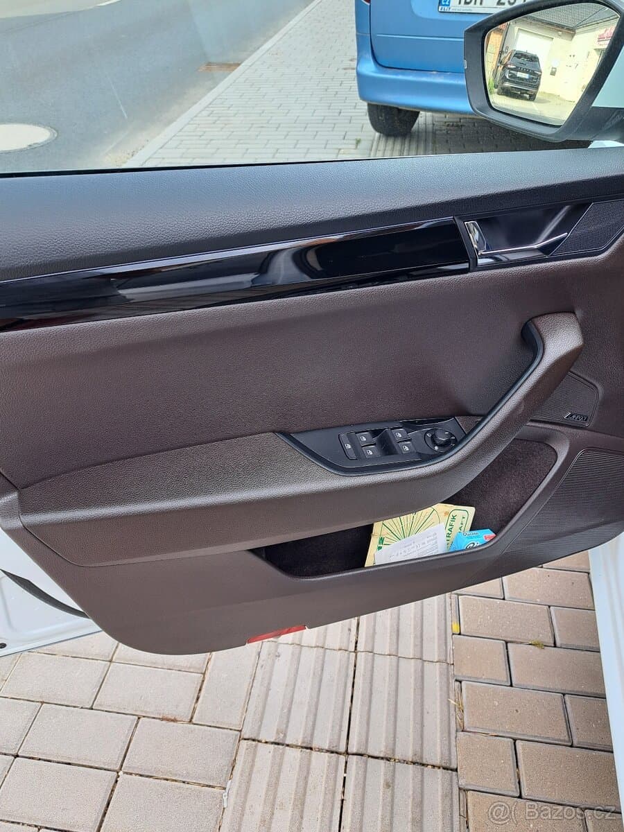 2018 Škoda SUPERB - 14
