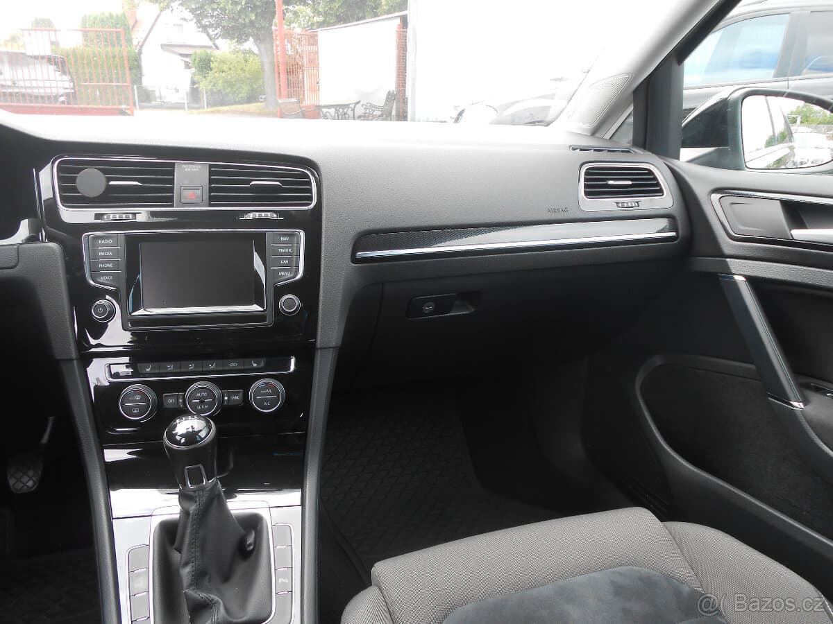 2014 Volkswagen GOLF - 14