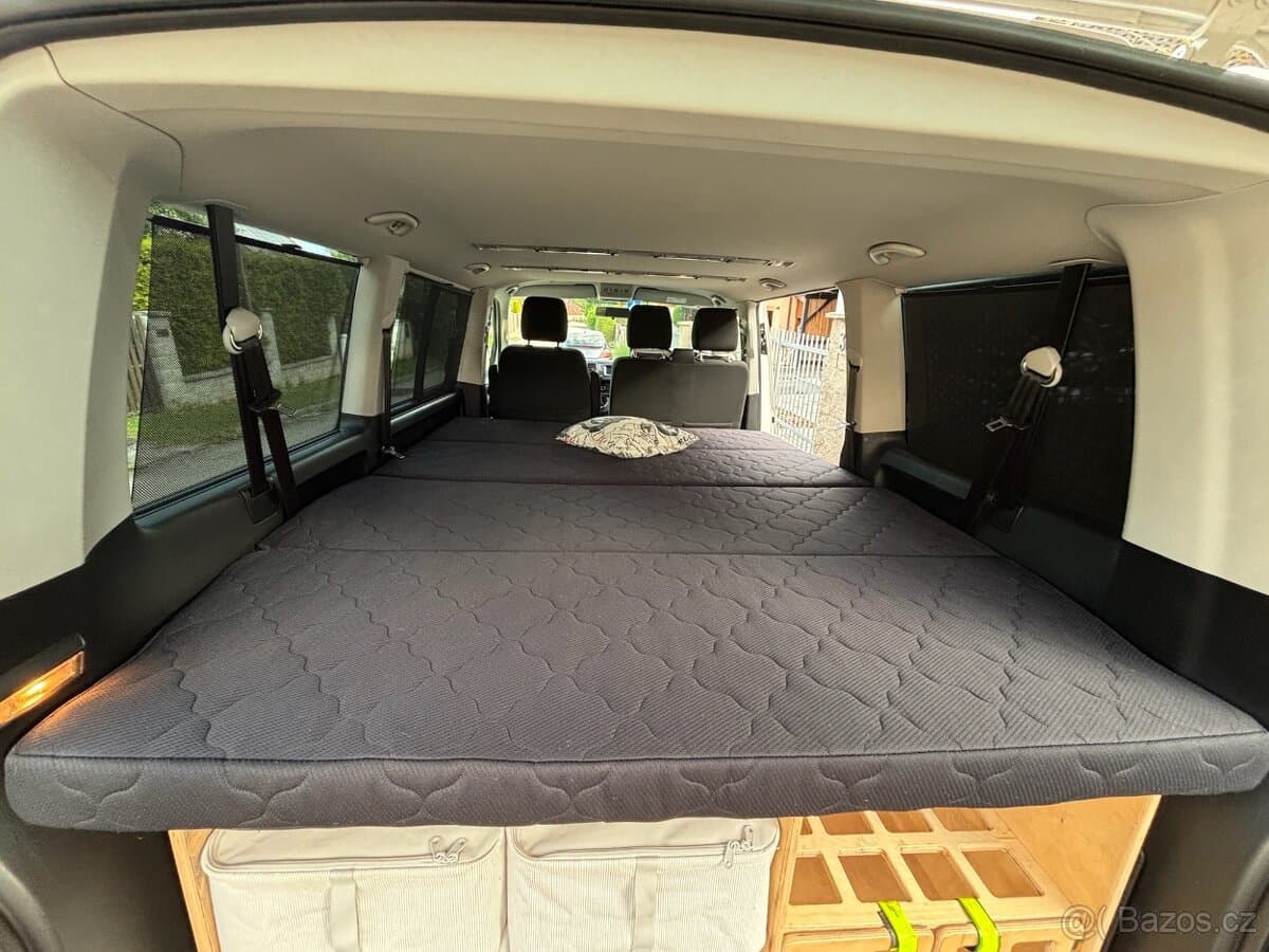 Volkswagen CARAVELLE - 14