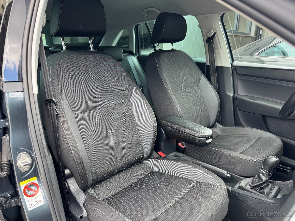 2014 Škoda RAPID - 14