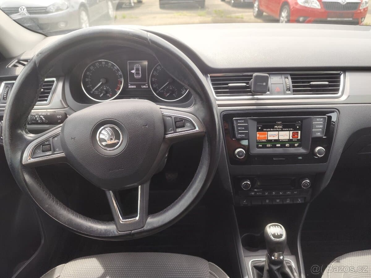 2015 Škoda RAPID - 14